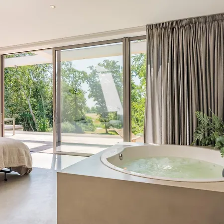 Delphia Villa *